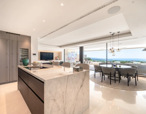 Apartment for sale in La Quinta, Benahavis