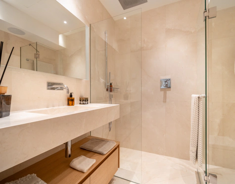 Apartment for sale in La Quinta, Benahavis