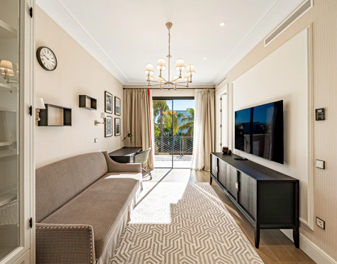 Villa for sale in Los Flamingos, Benahavis