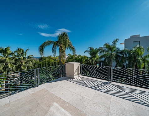 Villa for sale in Los Flamingos, Benahavis