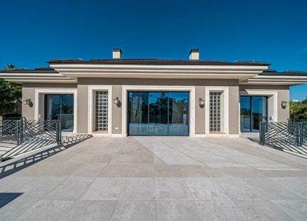 ELEGANT 6-BEDROOM VILLA FOR SALE IN BENAHAVÍS