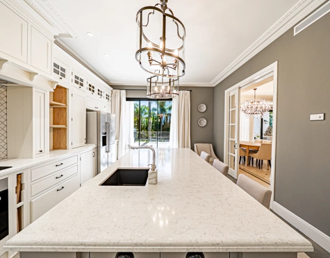 Villa for sale in Los Flamingos, Benahavis
