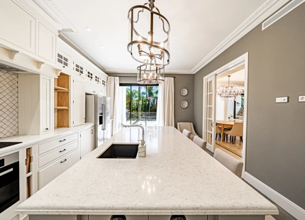 ELEGANT 6-BEDROOM VILLA FOR SALE IN BENAHAVÍS