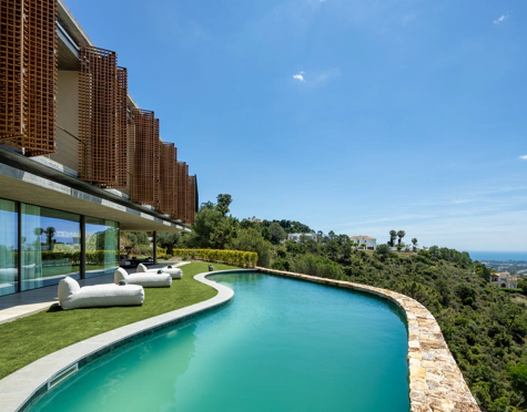 Villa for sale in El Madroñal, Benahavis