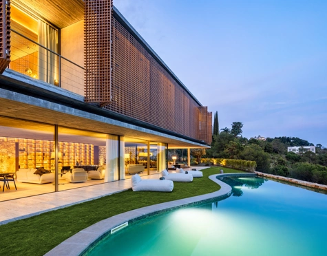 Villa for sale in El Madroñal, Benahavis