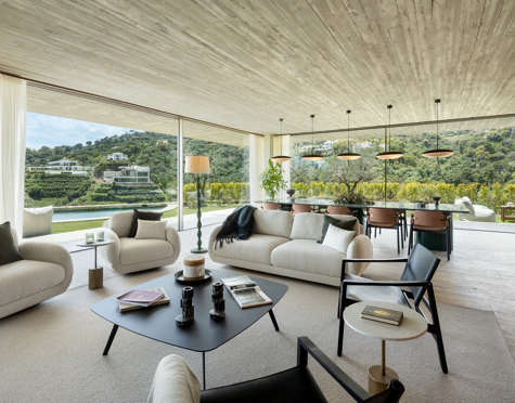 Villa for sale in El Madroñal, Benahavis