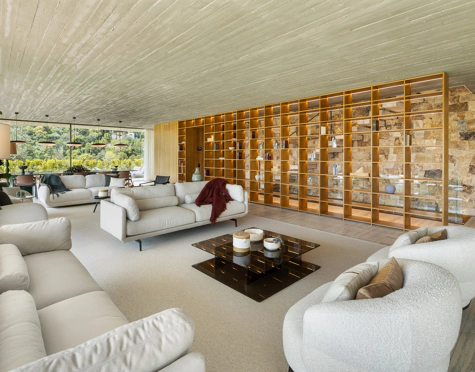 Villa for sale in El Madroñal, Benahavis