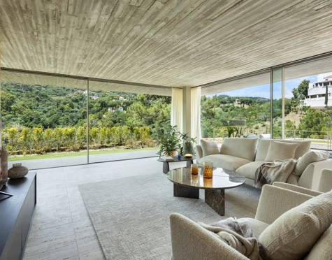 Villa for sale in El Madroñal, Benahavis