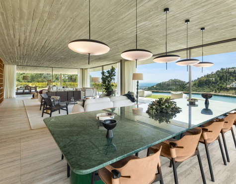 Villa for sale in El Madroñal, Benahavis