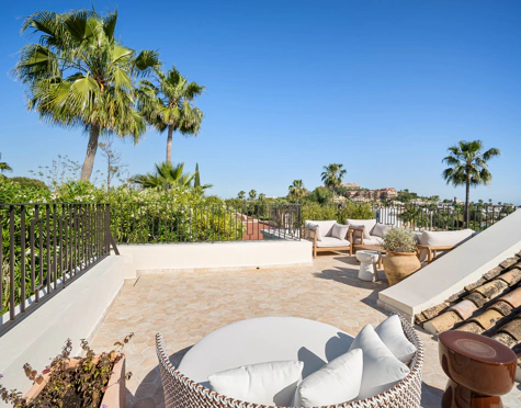 Villa for sale in Nueva Andalucia, Marbella