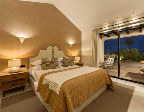 Villa for sale in Nueva Andalucia, Marbella