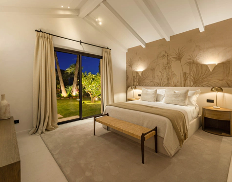 Villa for sale in Nueva Andalucia, Marbella