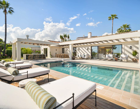 Villa for sale in Nueva Andalucia, Marbella