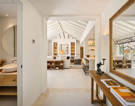 Villa for sale in Nueva Andalucia, Marbella