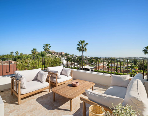 Villa for sale in Nueva Andalucia, Marbella