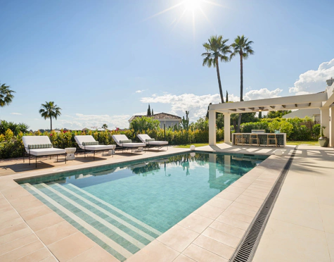Villa for sale in Nueva Andalucia, Marbella