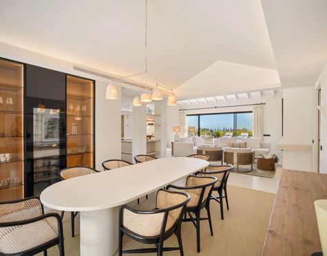 Villa for sale in Nueva Andalucia, Marbella