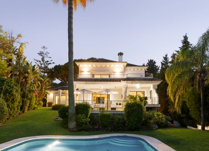 PRIVATE VILLA IN THE HEART OF NUEVA ANDALUCIA