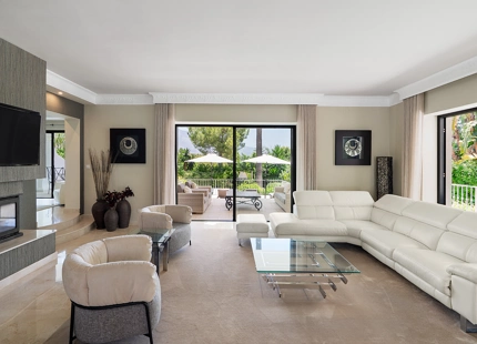 PRIVATE VILLA IN THE HEART OF NUEVA ANDALUCIA