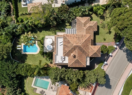 PRIVATE VILLA IN THE HEART OF NUEVA ANDALUCIA