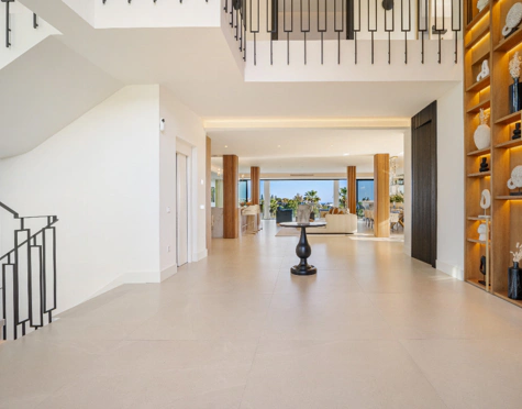 Villa en venta en Los Naranjos, Nueva Andalucia
