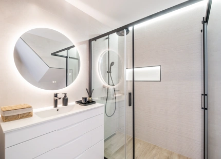 EXCLUSIVO ÁTICO DÚPLEX EN PRIMERA LÍNEA DE PLAYA A PASOS DE PUERTO BANÚS, MARBELLA