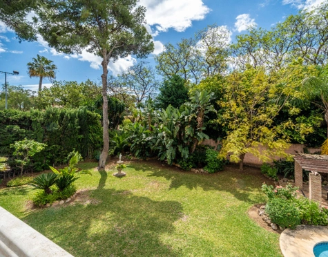 Villa for sale in Paraiso Barronal, Estepona East