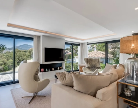 Villa for sale in Nueva Andalucia, Marbella