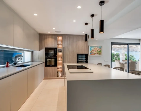 Villa for sale in Nueva Andalucia, Marbella