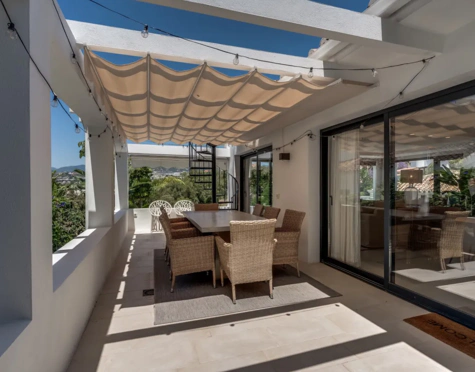 Villa for sale in Nueva Andalucia, Marbella