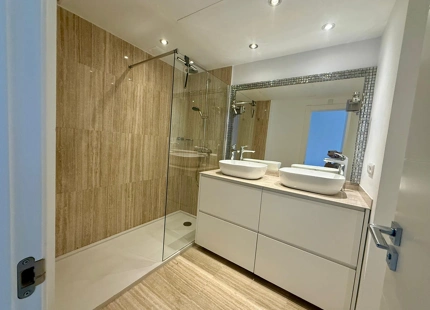 Elegante Apartamento de 3 dormitorios en Toplage de Marbella – Embrujo