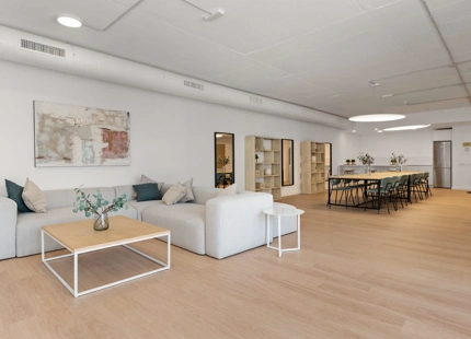 MODERN PENTHOUSE IN GATED COMMUNITY FOR SALE IN SELWO, ESTEPONA