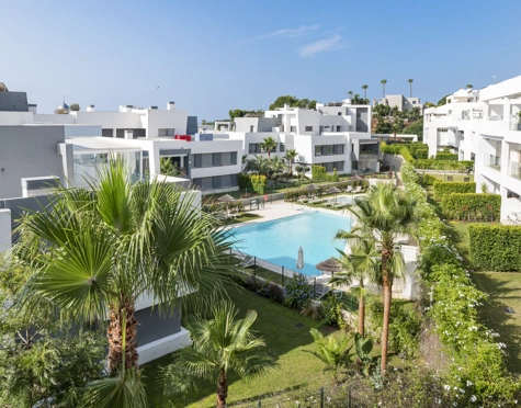 Penthouse for sale in Vanian Green Village, Estepona East