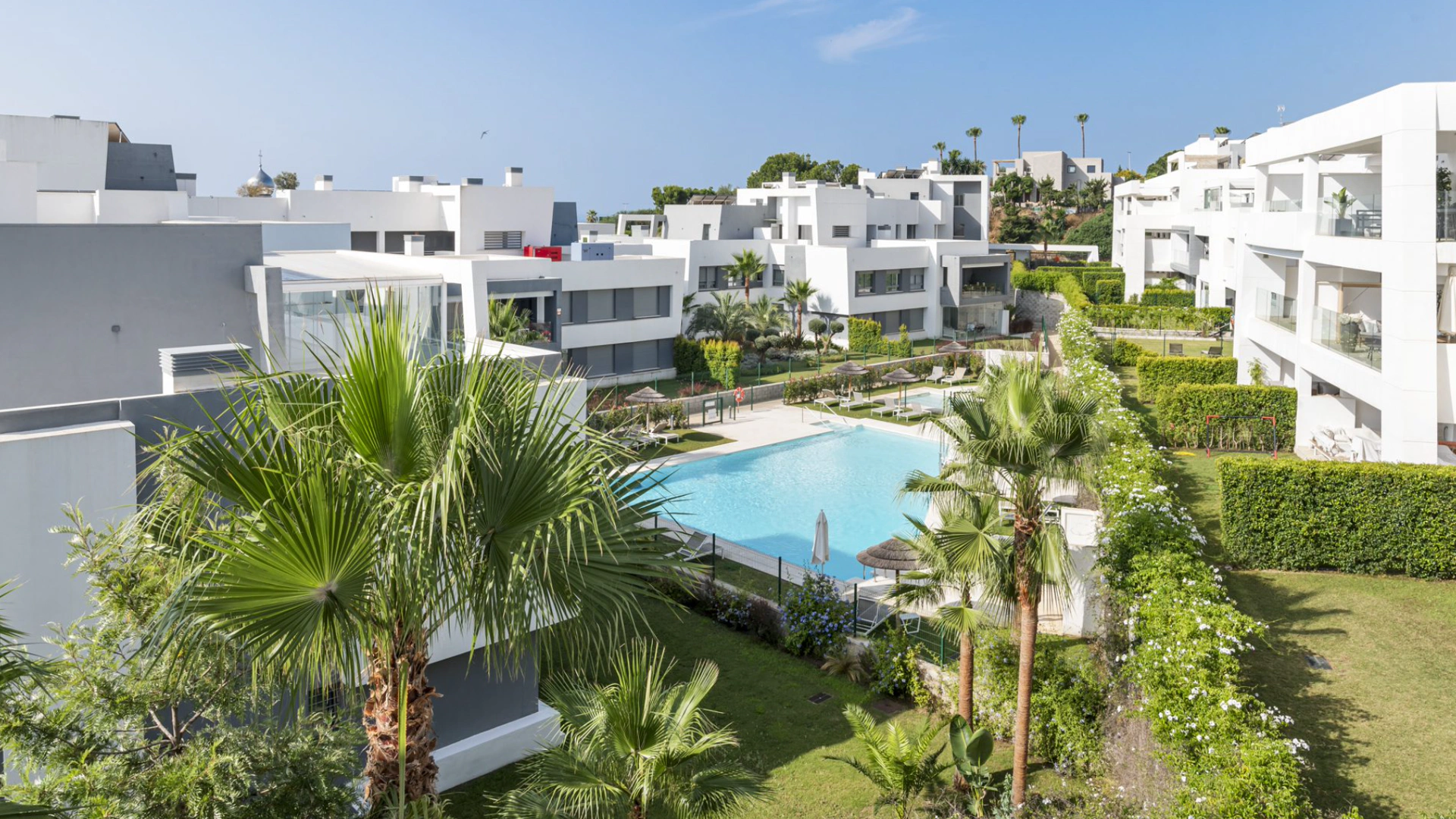 Penthouse for sale in Vanian Green Village, Estepona East