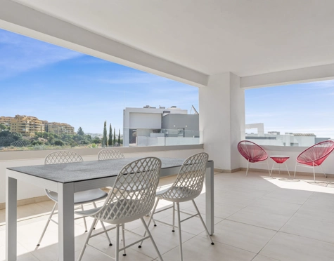 Penthouse for sale in Vanian Green Village, Estepona East