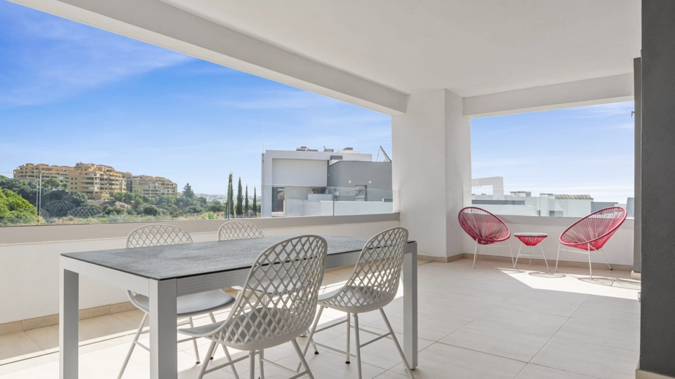 Penthouse for sale in Vanian Green Village, Estepona East