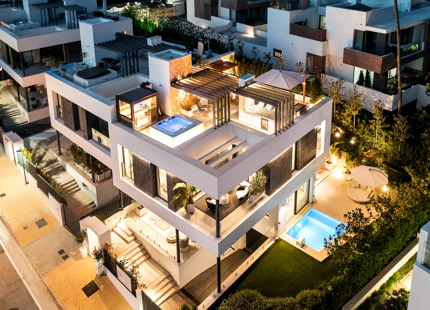 ILLA DE ARQUITECTO EN VENTA EN SIERRA BLANCA, MARBELLA