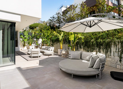 ILLA DE ARQUITECTO EN VENTA EN SIERRA BLANCA, MARBELLA