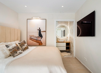 ILLA DE ARQUITECTO EN VENTA EN SIERRA BLANCA, MARBELLA