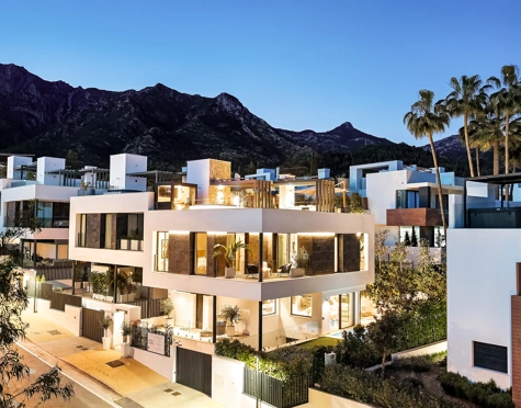 Semi Detached House for sale in Sierra Blanca, Marbella Golden Mile