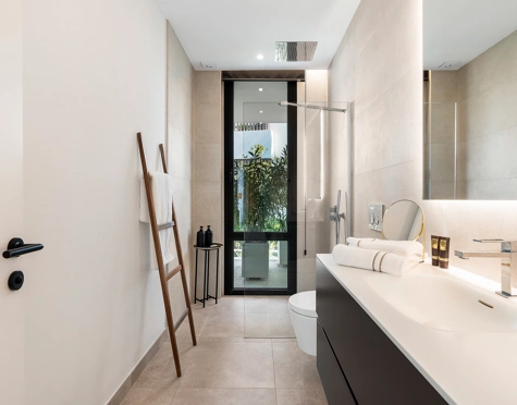 Semi Detached House for sale in Sierra Blanca, Marbella Golden Mile
