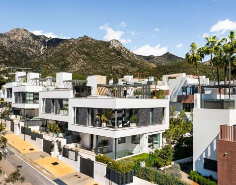 Semi Detached House for sale in Sierra Blanca, Marbella Golden Mile