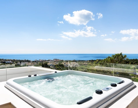 Semi Detached House for sale in Sierra Blanca, Marbella Golden Mile