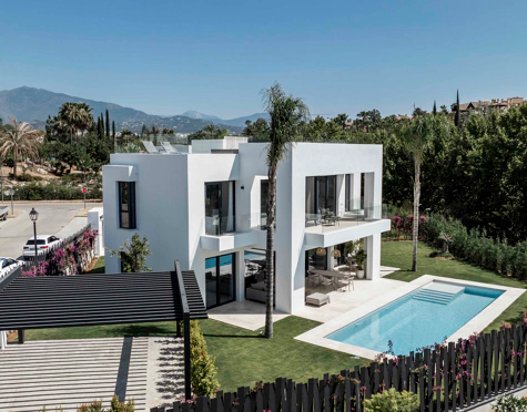 EXQUISITA VILLA CON VISTAS IMPRESIONANTES, OASIS PRIVADO Y LUJO INIGUALABLE