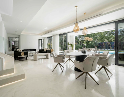 Villa for sale in El Campanario, Estepona East