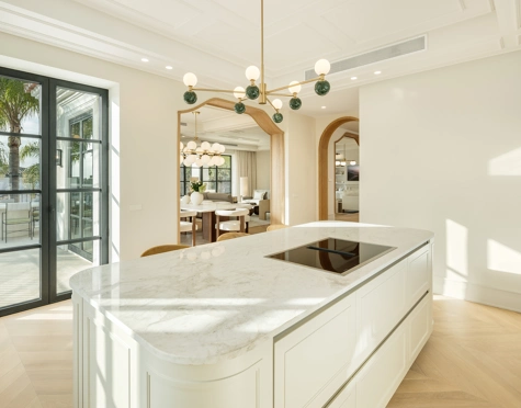 Villa for sale in Haza del Conde, Nueva Andalucia