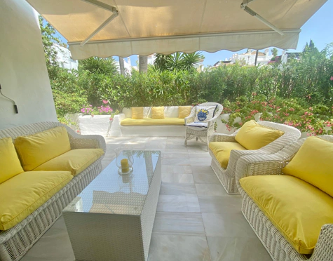 Ground Floor Apartment for sale in Alcazaba Beach, Estepona East