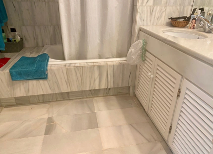 1. Línea de playa comunidad, apartamento en planta baja
