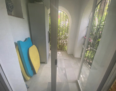 Ground Floor Apartment for sale in Alcazaba Beach, Estepona East