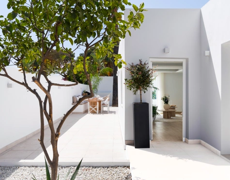 Villa for sale in Nueva Andalucia, Marbella